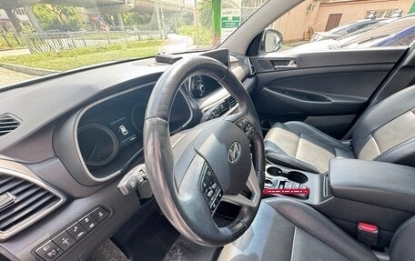 Hyundai Tucson III, 2016 год, 2 500 000 рублей, 11 фотография