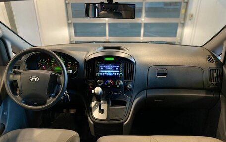 Hyundai Grand Starex Grand Starex I рестайлинг 2, 2012 год, 1 700 000 рублей, 9 фотография