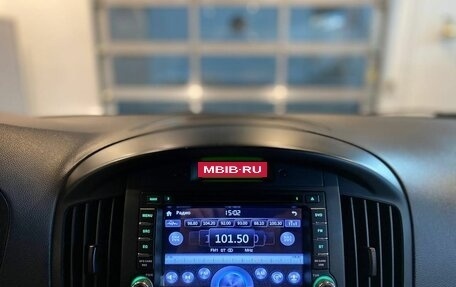 Hyundai Grand Starex Grand Starex I рестайлинг 2, 2012 год, 1 700 000 рублей, 14 фотография