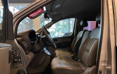 Hyundai Grand Starex Grand Starex I рестайлинг 2, 2012 год, 1 700 000 рублей, 16 фотография
