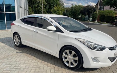 Hyundai Avante, 2011 год, 1 300 000 рублей, 2 фотография