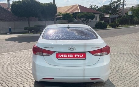 Hyundai Avante, 2011 год, 1 300 000 рублей, 5 фотография