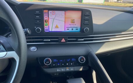 Hyundai Elantra, 2022 год, 1 875 000 рублей, 8 фотография