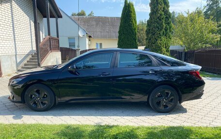Hyundai Elantra, 2022 год, 1 875 000 рублей, 5 фотография