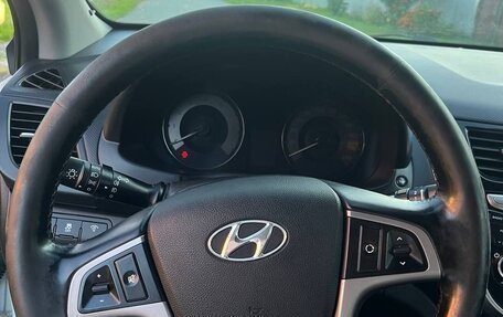 Hyundai Solaris II рестайлинг, 2014 год, 950 000 рублей, 11 фотография
