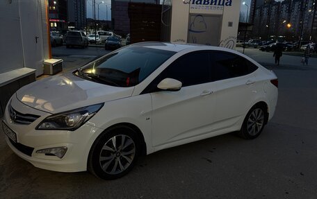 Hyundai Solaris II рестайлинг, 2014 год, 950 000 рублей, 16 фотография