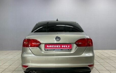 Volkswagen Jetta VI, 2013 год, 990 000 рублей, 6 фотография