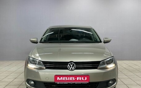 Volkswagen Jetta VI, 2013 год, 990 000 рублей, 2 фотография