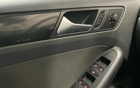 Volkswagen Jetta VI, 2013 год, 990 000 рублей, 16 фотография
