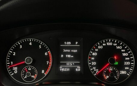 Volkswagen Jetta VI, 2013 год, 990 000 рублей, 13 фотография