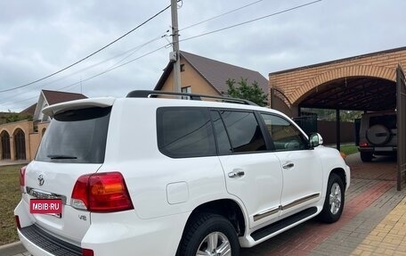 Toyota Land Cruiser 200, 2015 год, 5 950 000 рублей, 3 фотография