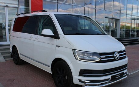 Volkswagen Multivan T6 рестайлинг, 2015 год, 3 030 000 рублей, 4 фотография