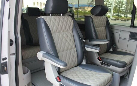 Volkswagen Multivan T6 рестайлинг, 2015 год, 3 030 000 рублей, 22 фотография