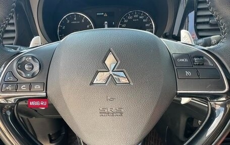 Mitsubishi Outlander III рестайлинг 3, 2021 год, 2 400 111 рублей, 9 фотография