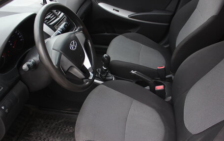 Hyundai Solaris II рестайлинг, 2012 год, 597 000 рублей, 10 фотография