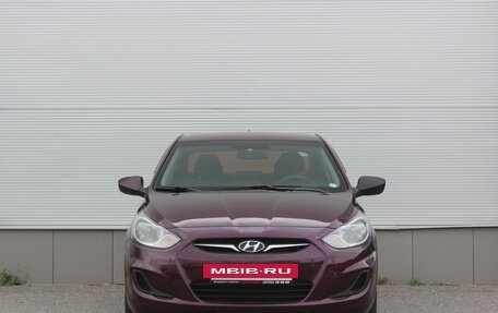 Hyundai Solaris II рестайлинг, 2012 год, 597 000 рублей, 3 фотография
