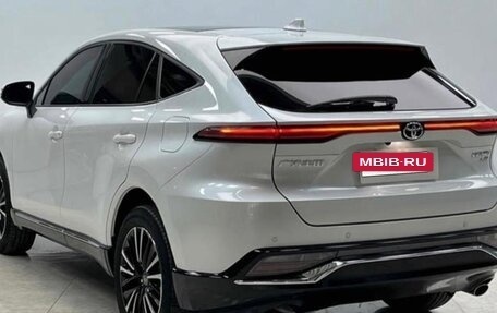 Toyota Venza, 2022 год, 3 789 030 рублей, 5 фотография