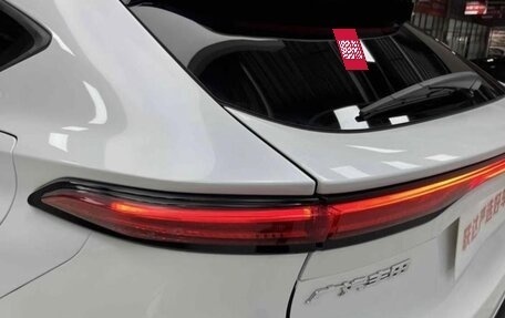 Toyota Venza, 2022 год, 3 789 030 рублей, 13 фотография