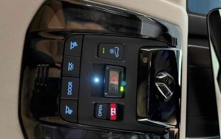 Toyota Venza, 2022 год, 3 789 030 рублей, 20 фотография