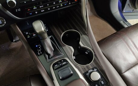 Lexus RX IV рестайлинг, 2016 год, 3 759 000 рублей, 26 фотография