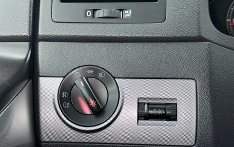 Volkswagen Multivan T5, 2006 год, 1 950 000 рублей, 16 фотография