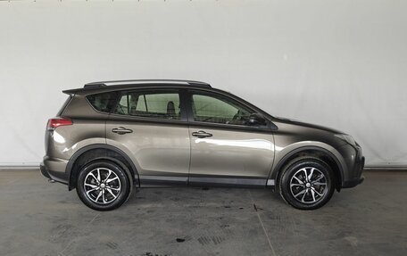 Toyota RAV4, 2015 год, 1 890 000 рублей, 8 фотография