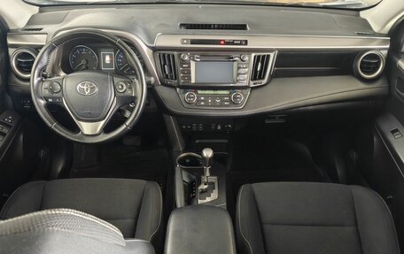 Toyota RAV4, 2015 год, 1 890 000 рублей, 9 фотография
