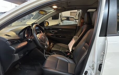 Toyota Yaris Cross, 2021 год, 1 390 000 рублей, 6 фотография