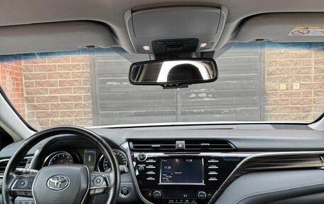 Toyota Camry, 2018 год, 2 650 000 рублей, 7 фотография