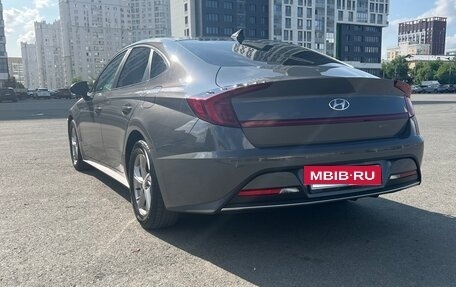 Hyundai Sonata VIII, 2020 год, 2 500 000 рублей, 3 фотография