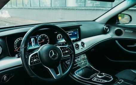 Mercedes-Benz E-Класс, 2018 год, 1 902 180 рублей, 8 фотография