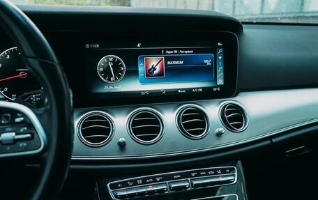 Mercedes-Benz E-Класс, 2018 год, 1 902 180 рублей, 12 фотография