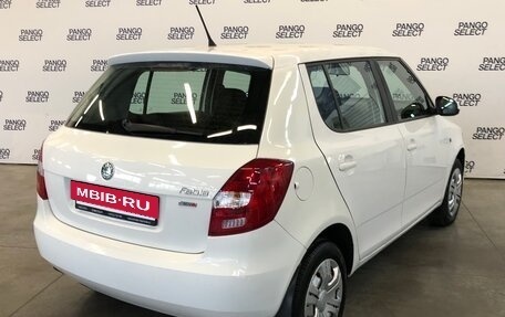 Skoda Fabia II, 2012 год, 880 000 рублей, 3 фотография