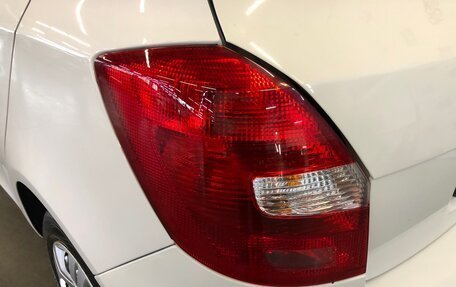 Skoda Fabia II, 2012 год, 880 000 рублей, 24 фотография
