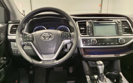 Toyota Highlander III, 2014 год, 2 799 000 рублей, 9 фотография