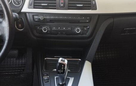 BMW 3 серия, 2013 год, 16 фотография