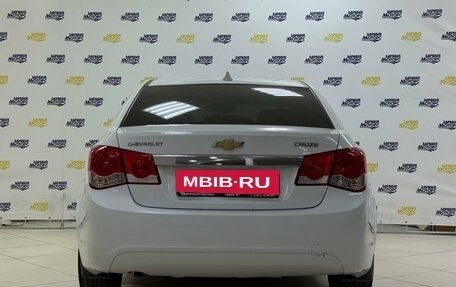 Chevrolet Cruze II, 2011 год, 669 000 рублей, 6 фотография