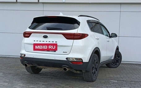 KIA Sportage IV рестайлинг, 2021 год, 2 675 000 рублей, 5 фотография