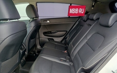 KIA Sportage IV рестайлинг, 2021 год, 2 675 000 рублей, 12 фотография