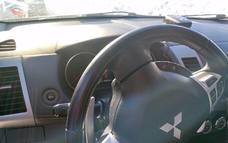 Mitsubishi Outlander III рестайлинг 3, 2012 год, 950 000 рублей, 7 фотография