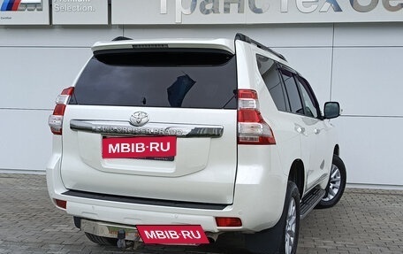 Toyota Land Cruiser Prado 150 рестайлинг 2, 2015 год, 3 290 000 рублей, 5 фотография