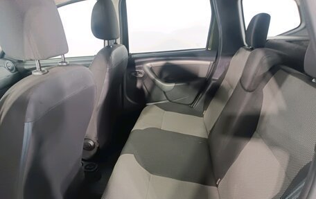 Renault Duster I рестайлинг, 2017 год, 777 000 рублей, 17 фотография
