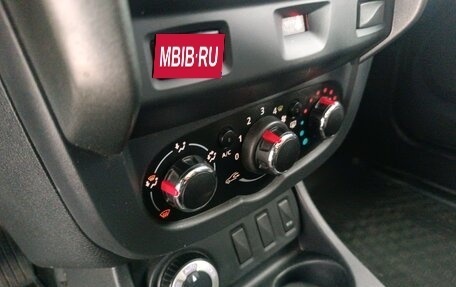 Renault Duster I рестайлинг, 2017 год, 777 000 рублей, 31 фотография