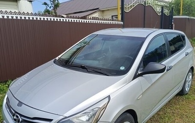 Hyundai Solaris II рестайлинг, 2015 год, 680 000 рублей, 1 фотография