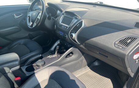 Hyundai ix35 I рестайлинг, 2011 год, 1 000 000 рублей, 11 фотография