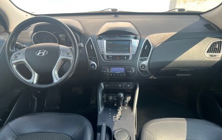Hyundai ix35 I рестайлинг, 2011 год, 1 000 000 рублей, 10 фотография