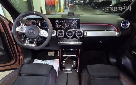 Mercedes-Benz GLB AMG, 2021 год, 3 850 000 рублей, 10 фотография
