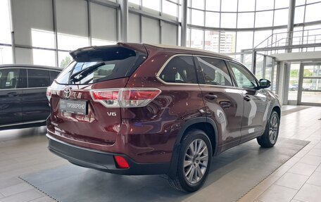 Toyota Highlander III, 2014 год, 2 737 000 рублей, 5 фотография
