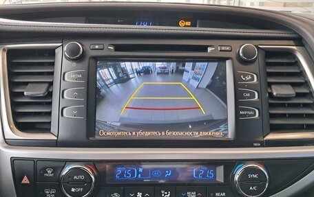 Toyota Highlander III, 2014 год, 2 737 000 рублей, 21 фотография