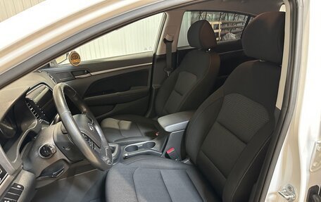 Hyundai Elantra VI рестайлинг, 2016 год, 1 280 000 рублей, 10 фотография